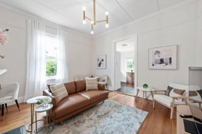 Art Deco w Modern Twist 1Bed 1Bath 1Car New Farm